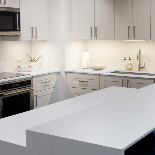 <p><h3 class="styles-title">Ice</h3><a class="order-samples-button" href="https://www.gilasi.com/product/ice/">Click Here to Order Samples</a></p>